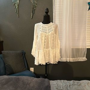 Free People xs White embroidered tunic